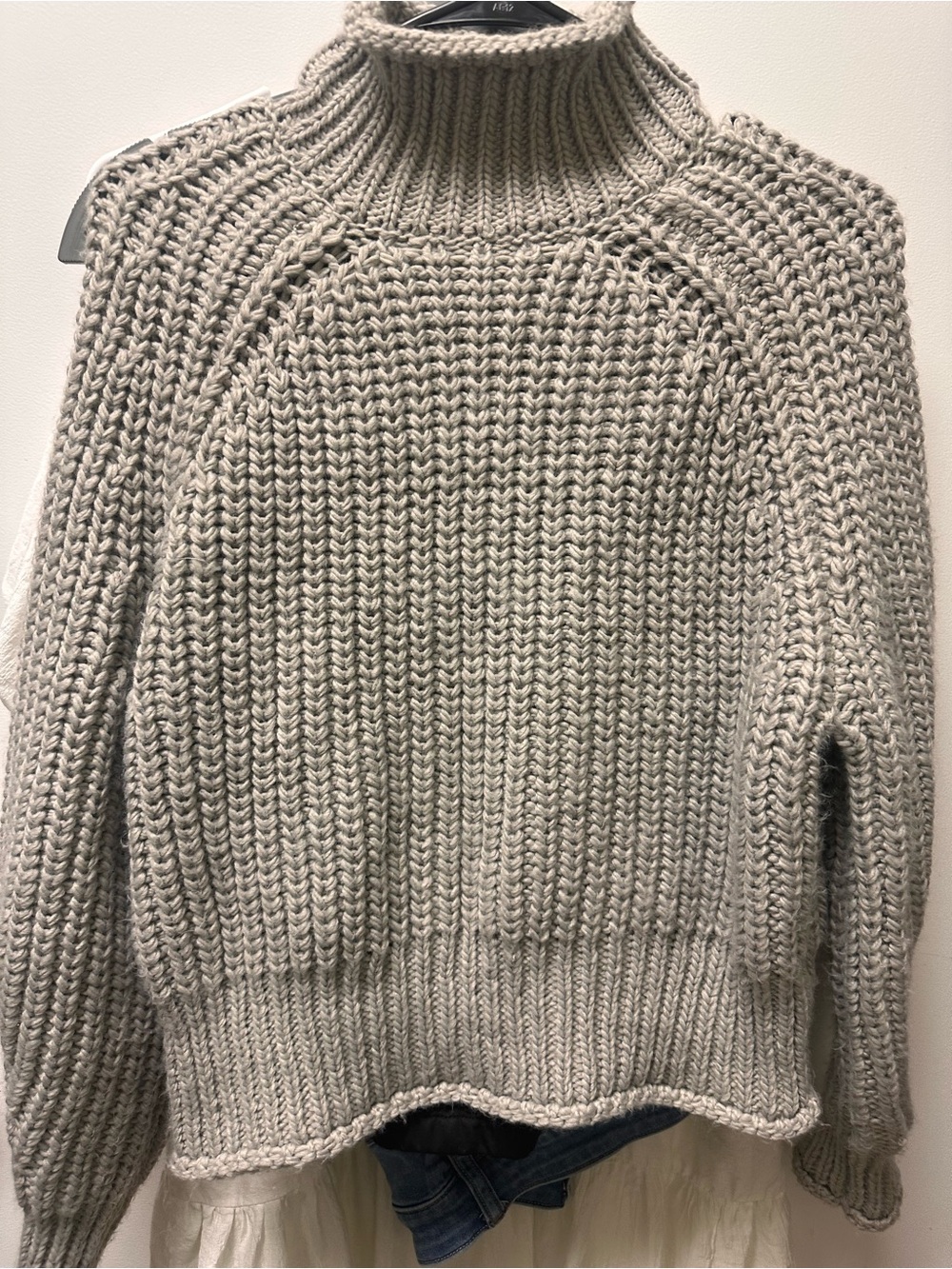 H&M Chunky Ribbed Turtleneck Sweater in Light Beige